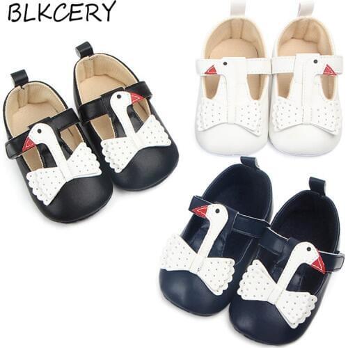 Newborn Baby First Walkers Mary Jane Shoes for Girl Soft PU Leather Cute Swan Moccasins Footwear Toddler Slippers Infant Loafers