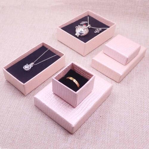 10 Pcs New 2018 New Diy Necklace Box Ring Display Gift Box 85x65x30mm/40x40x30mm/82x62x30mm 3Sizes Custom Logo Will cost Extra