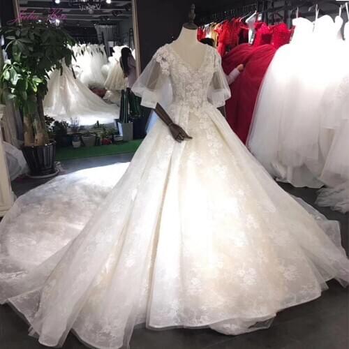 Julia Kui 2021NEW ARRIVAL Tiered Skirt A-line Wedding Dress Luxury Royal Train Of V Neckline