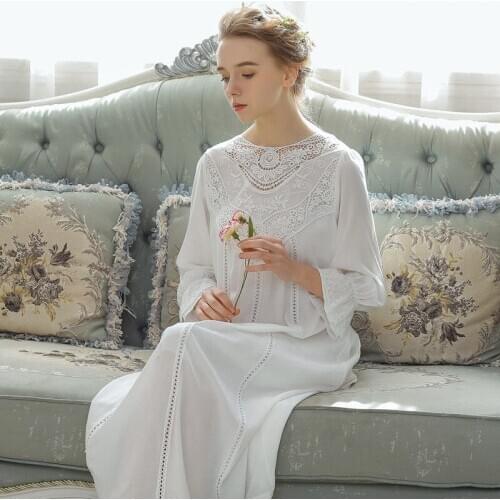 2019 Autumn Women Cotton Sexy Long Sleeve Nightshirts Lace Sweet Princess Nightdress Retro Elegant Loose Sleepwear Home Dress