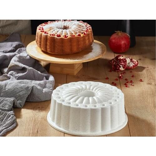 Tac My Queen Casting Cake Mold White Non-Stick Baking Pastry Tools Quality Mold