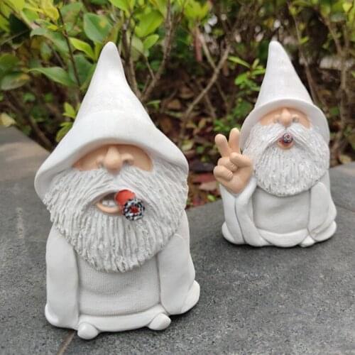 Outdoor Decorative Ornaments Garden 3D Decoration Dwarf Resin Crafts Miniature Big Tongue Gnome Naughty Figurines Home Decors