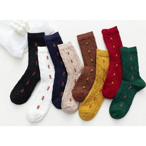 8 Pairs Set Vintage Flower Womens Socks Cotton Cozy Breathable Girls Casual Korean Style Kawaii Long Sock Winter Fall