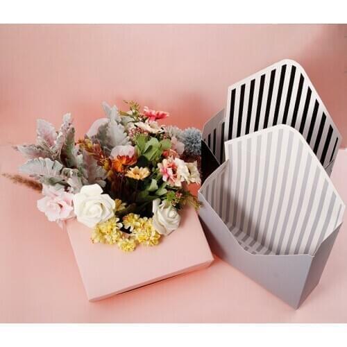 High Capacity Envelope Box Hug Flower Box Rose Bouquet Packaging Gift Box Letter Holder Gift Wrapping Envelope Sorting
