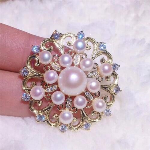 Wholesale NEW Luxuriant Austria Zircon Inlay yellow metal AAA4-6 FW White Pearl Brooch Scarf Clips Breastpin