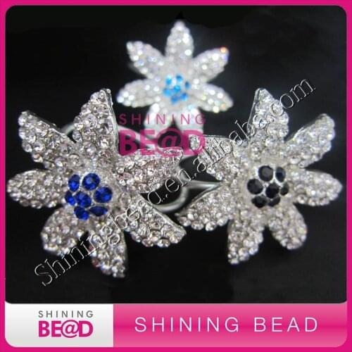 Sliver clear rhinestone napkin ring, free shipping,fashion design clear rhinestone napkin ring for wedding table holder