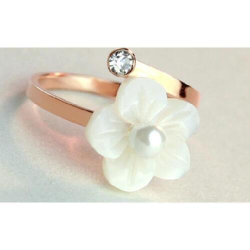 Rose gold color stainless steel womens ring with white shell flower, fashion simulated pearl adjustable rings crystal jewelry