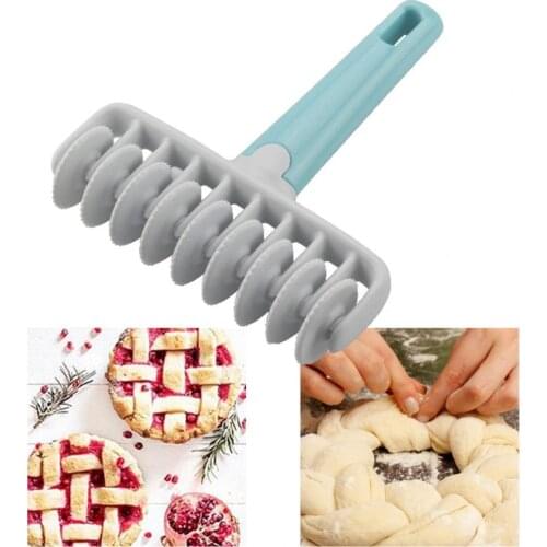 1 Set Dough Roller Plastic Wheel Cooking Tools Eco-friendly Detachable Plastic Pastry Wheel Decorator Tool for Household