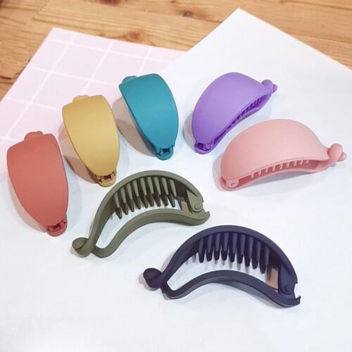 Korean Frosted Hair Claws All-Match Curve Solid Color Headwear Women Girls Cute Ponytail Holder Banana Shape Clamps Accessories
