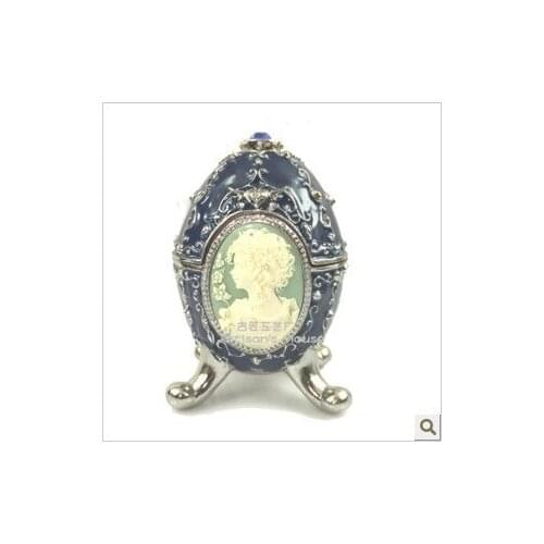 The unique Japanese stock goods Hardware Jewelry Musical Jewelry Box Christmas. The Qixi Festival girlfriend preferred gifts