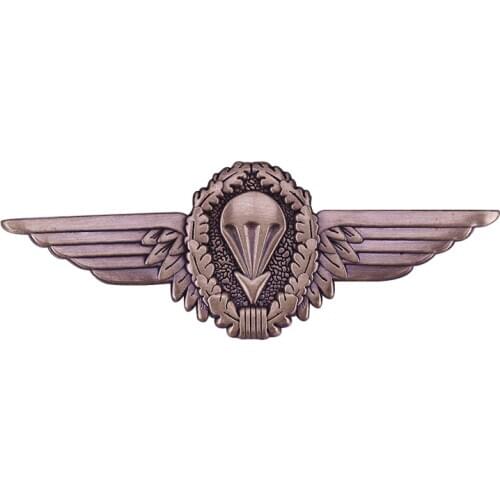 Germany Airborne Jump Parachutist Paratrooper Lapel Pin Wing Bronze To be worn on the Army Service uniform