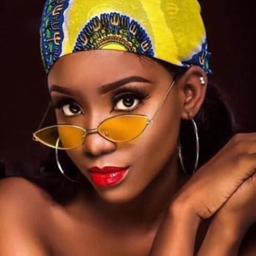 HKNA 2021 Cat Eye Sunglasses Women 2021 Retro Metal Small Sun Glasses Women Luxury Designer Eyeglasses Women/Men Vintage Oculos