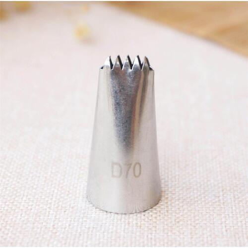 #D70 Small Size Icing Tips Piping Nozzle Cake Cream Decoration Tip Staniless Steel Tools Bakeware Create Lotus Flower Petals