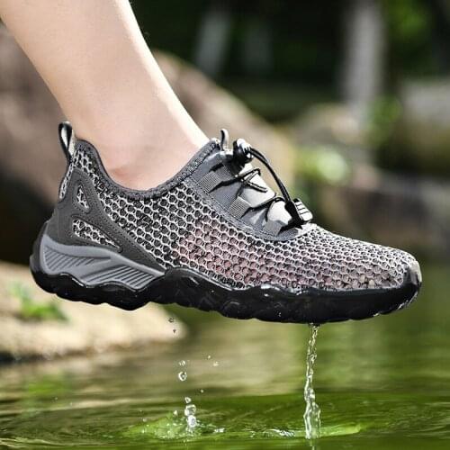 Mens Hiking Shoes Summer Mesh Comfortable Mountain Snaeakers Men Breathable Sneakers Large Size Climbing Quick-dry Water Shoes