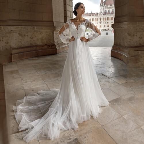 A-line Boho Wedding Dress 2021 Charming Tulle Court Train Scoop Neck Lace Appliques Long Sleeve Bridal Gowns