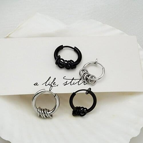 VSnow Hiphop Only One Circle Hoop Earring for Women Girls Street Style Metallic Hollow Out Silver Black Color Earring Jewelry
