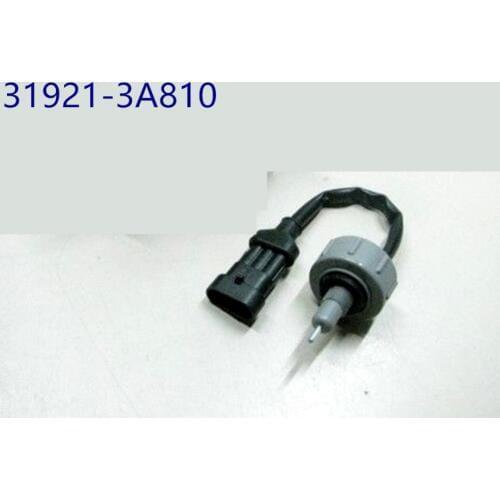 319213A810 Genuine diesel filter water sensor for hyundai Santa fe 03-05 Tucson 04-10 for kia Rondo carens 05-06 Sportage 04-10