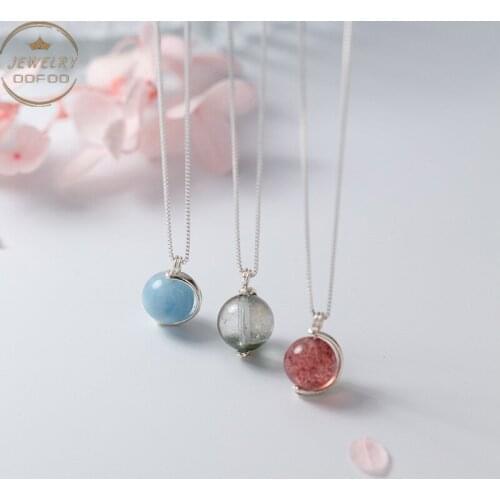 2021 Fashion Japanese Style Simple Round Strawberry Crystal Necklace Temperament Pink Crystal Clavicle Chain Womens Jewelry