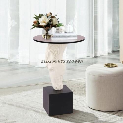Design Sense Hotel B & B Cafe Horse Head Sculpture Personality Small Round Table Coffee Table Creative Light Luxury Sofa Corner