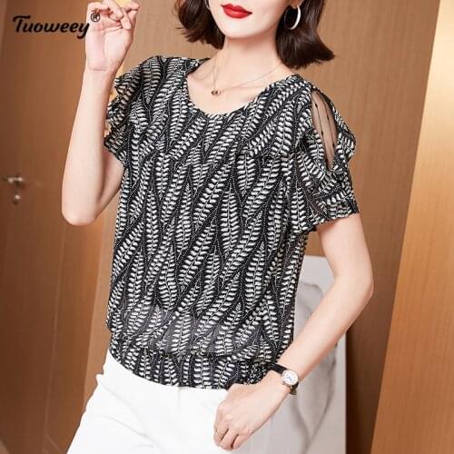 2021 New Summer Middle Aaged Women Korean Chiffon O-Neck hollow out Tops Female Flower Print Fashion Loose Plus Size 5xl Shirt
