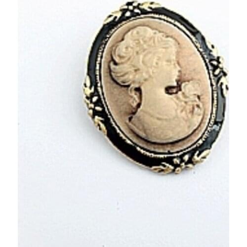 Best Cheap Crown Brooch Head Portrait Large Brooch Shield Shape Brooch Jewelry Vintage