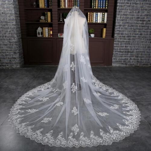 2019 Fashion Bridal Veils One Layer Lace Appliques Edge Sequined Tulle Long Wedding Veils with Comb Free Shipping