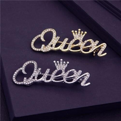 Fashion Stylish Royal Queen Letter Brooches for Women Gold and Silver Colors Rhinestone Charm Metal Brooch Pins Jewelry