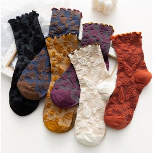 Harajuku Retro Vintage Frilly Ruffle Socks Women Korean Fashion Lace Flower Crew Socks Ethnic Japanese Kawaii Girls Cute Socks