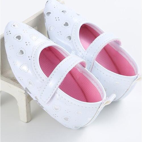 0-1 year old female baby fashion heart-shaped pointed spring and autumn baby toddler shoes