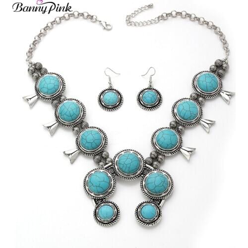 Banny Pink Ethnic Turquoises Pendant Necklace For Women Bohemia Stone Statement Choker Necklace Chunky Crescent Choker Collar