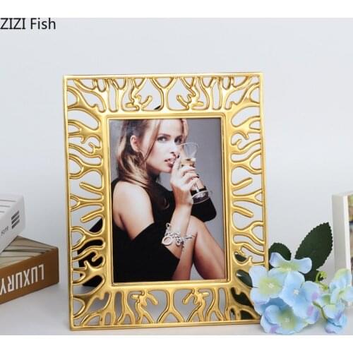 Gilded Leaves Pictures Frame Room Aesthetics Bedside Table Photo Frame Flocking Backplane Photo Frames Nordic Home Decor Modern