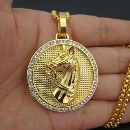Jockey Club Horse Head Pendant Necklace Women/Men Gold Stainless Steel Round Coin Ice Out Glittering Hip Hop Jewelry