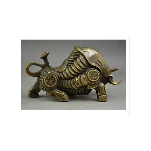 Collecting OLD copper Elaborate Old crafts Brass Handwork Copper Whole Body Coin Wealth Lifelike Bullfight Auspicious Statue