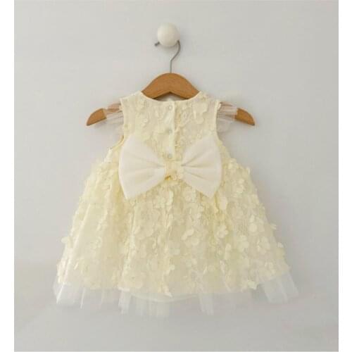 Baby girl Dress with 3d Flowers-Queen Button Cotton Mini Sleeveless Raw White Brand New Wristwatch for
