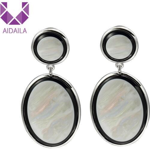 Women Long Dangle Drop Earring for Ladies with Resin Round Oval Shape High Quality Personality Party Gift