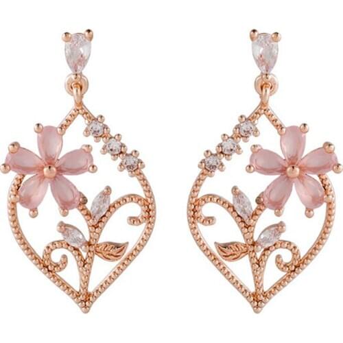 Vintage Wreath Drop Earrings for Women Sweety five-leaf flower Imitation Zircon Earrings Fashion Female Wedding Dangler Jewelry