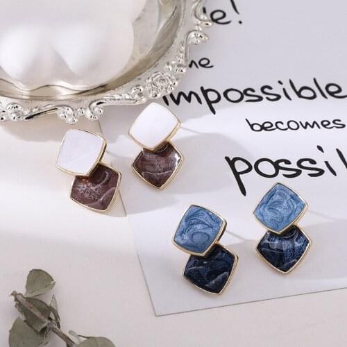 Korean temperament is contracted and concatenate earrings of collision color sweet girl individual character ear nail