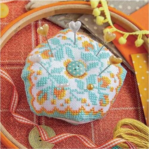 Cross Stitch Pin Neddle Cushion 057 18ct Biscornu Needlework DIY Kit Embroidery Set Counted Cross-Stitching Pincushion