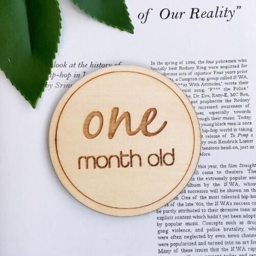 12 Pcs/set Baby Monthly Milestone Wooden Card Infants Photography Props Kids Newborn Shower Gifts R9JD