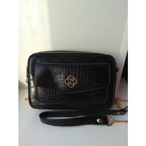 Alisha Totes With Short Handles