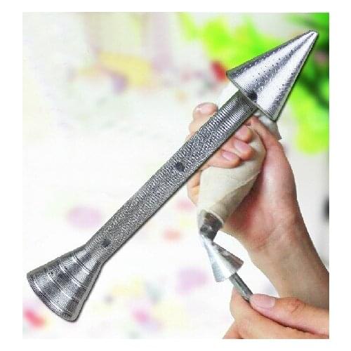 Aluminium decorating piping rod pastry bakery hand use holder cake utensil kitchen gadgets accessories for cream rose lilium