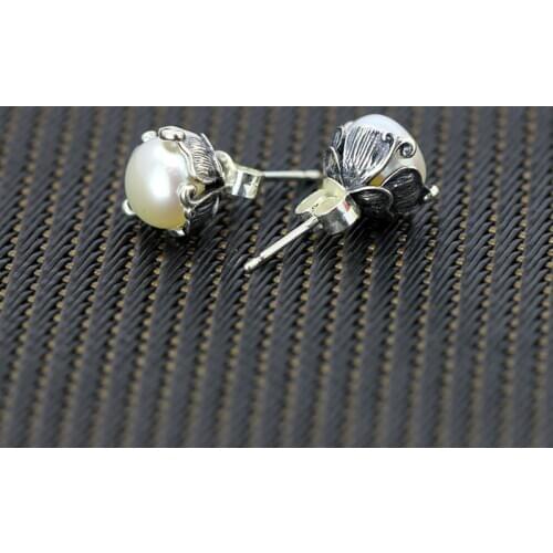 L&P Pearl Earrings
