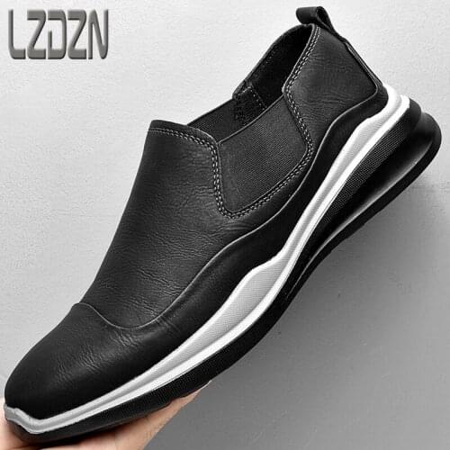 Mens Shoes Autumn Shoes Mens Real Leather Shoes England Casual Big Head Martin Boots Thick Soles Mens Chelsea Hand Soft Soles