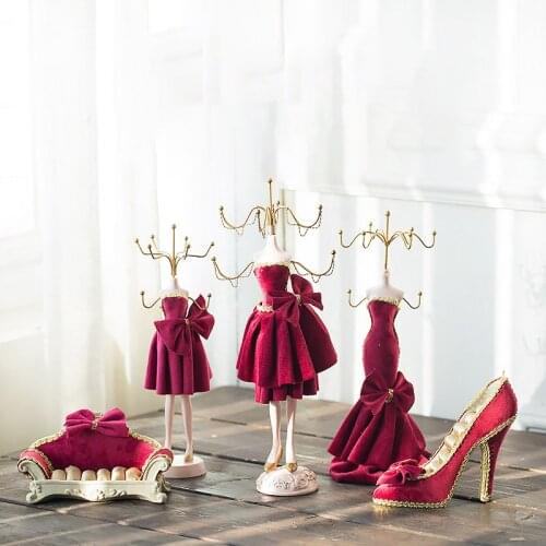 Creative princess jewelry stand earrings necklace jewelry display stand dressing cabinet room jewelry props window decoration