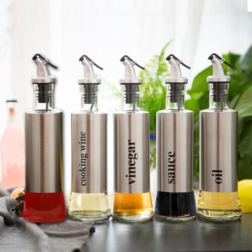 Oil Bottle Stainless Steel Kitchen Soy Sauces Vinegar Wine Seasoning Bottle Leakproof Spout Can Bottle Herb Spice Tool 19OCT22