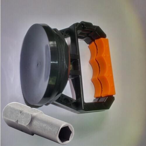 100pcs 1/4 adapters to 4mm bits and 25pcs suckers by DHL