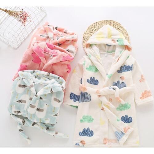 Children Bathrobe 2 3 4 5 6 7 Y Baby Robes Flannel Animal Print Hooded Winter Warm Soft Cartoon Pattern Nightwear Kids Sleepwear