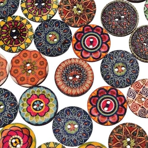 Fashion 50pcs/Pack 2 Holes 25mm Ancient Flower Pattern Sewing Scrapbooking Mixed Wood Buttons 2 Holes Color At Random