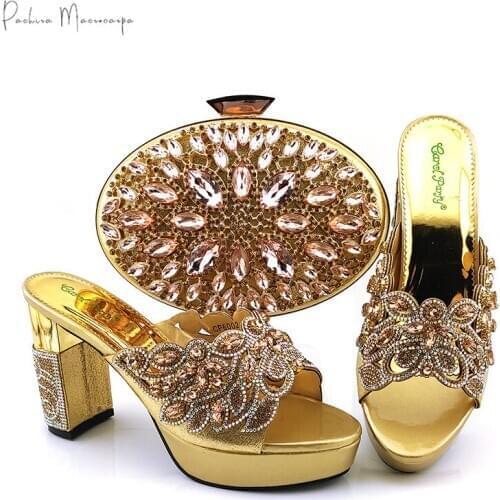 African 2021 New Arrival Italian Design Nerigan Fashion Style Ladies Shoes and Bag Set Decorated With Rhinestone in Gold Color