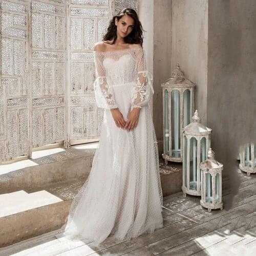 UZN BOHO Wedding Dress A-Line Off The Shoulder Long Sleeves Dot Net Lace Appliques Bridal Gowns Ivory Zipper Back with Buttons